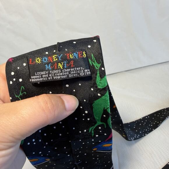 Vintage Tie Looney Tunes Mania 1993 Martians Daffy Duck Bugs Bunny - Picture 8 of 8